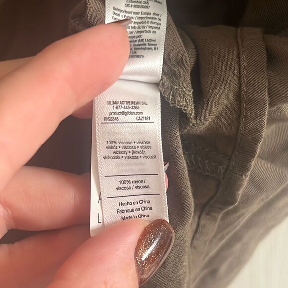 ✨American Apparel Womens Viscose 3/4 Sleeve Crossfront Army Sz Large Romper✨ - Picture 9 of 9